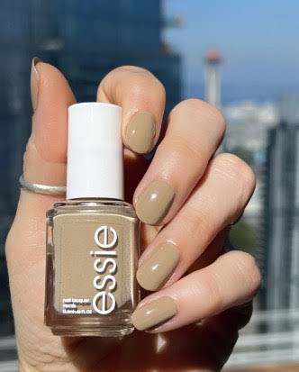 ESSIE Hike It Up n.º 1756