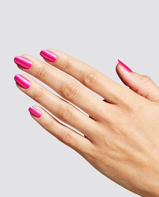 OPI Lollypoppin’ Bubblegum #HRS02