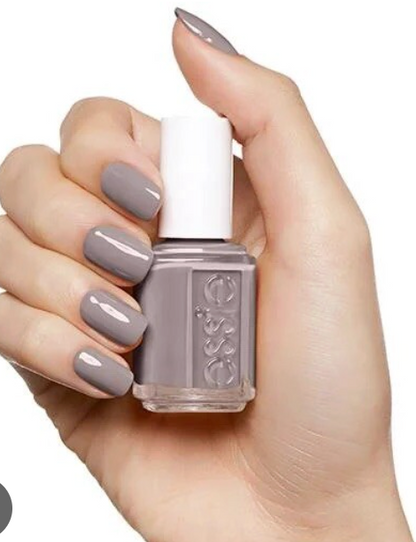 ESSIE ChinChilly #696