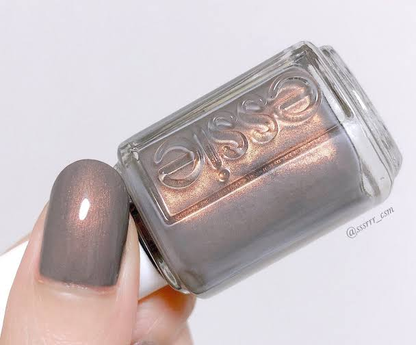 ESSIE Social – Luces #1119