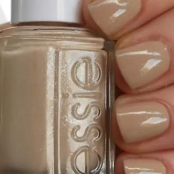 [DISCONTINUED] ESSIE Cocktails & Coconuts #858