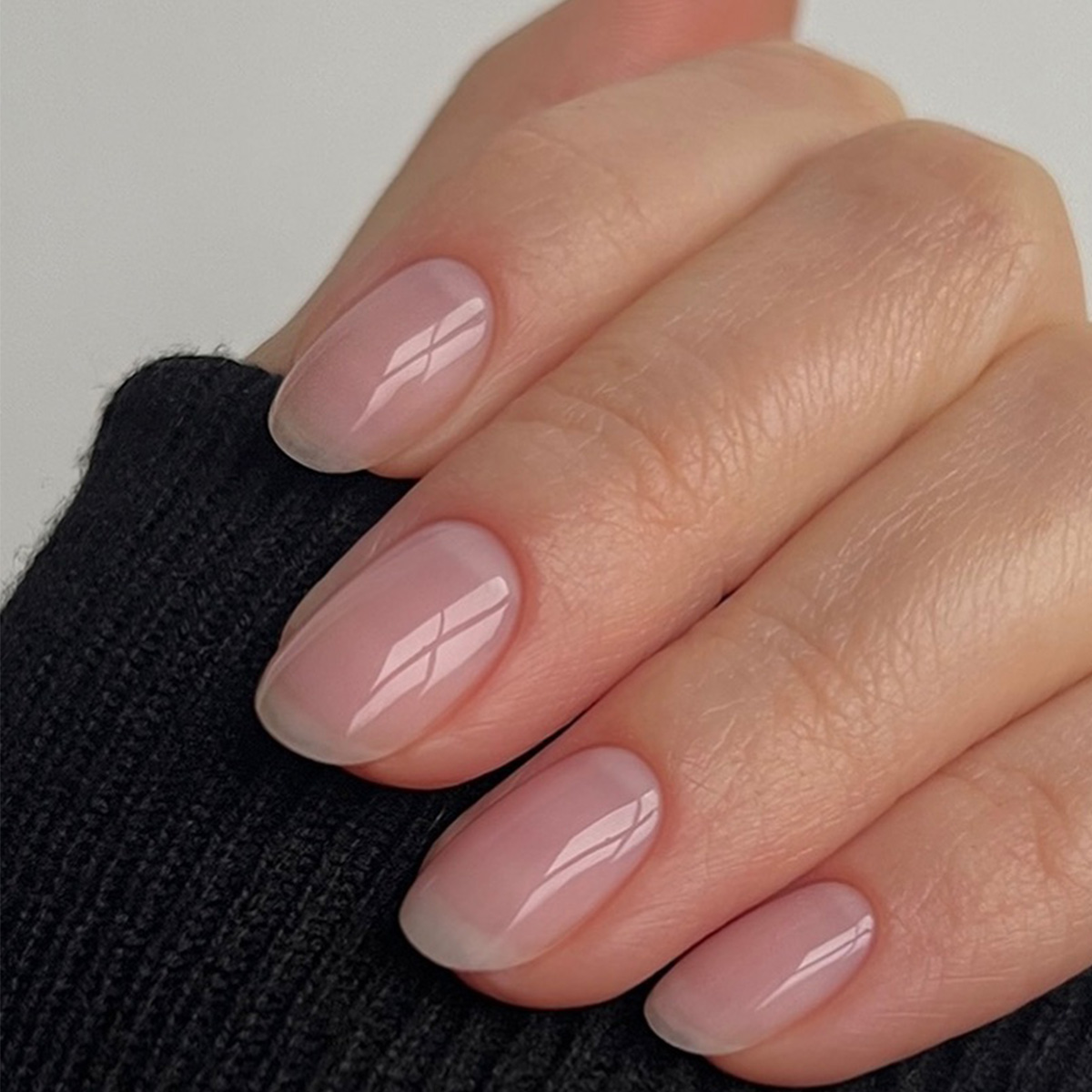 ESSIE Couture Gel-Like Shiny Top coat (0.46oz)